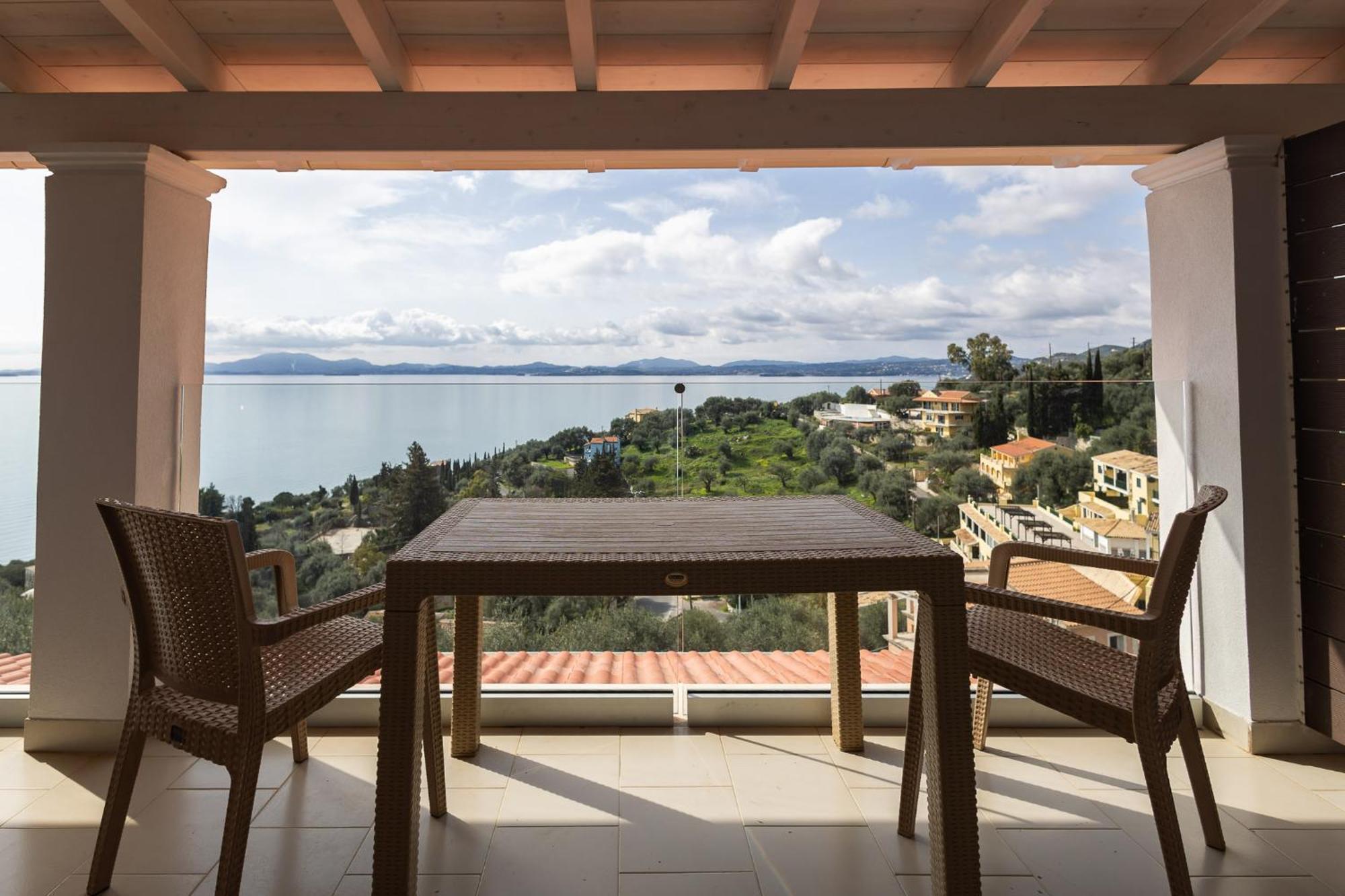 Appartement Vallia's Seaview & Stylish By Konnect, Nisaki