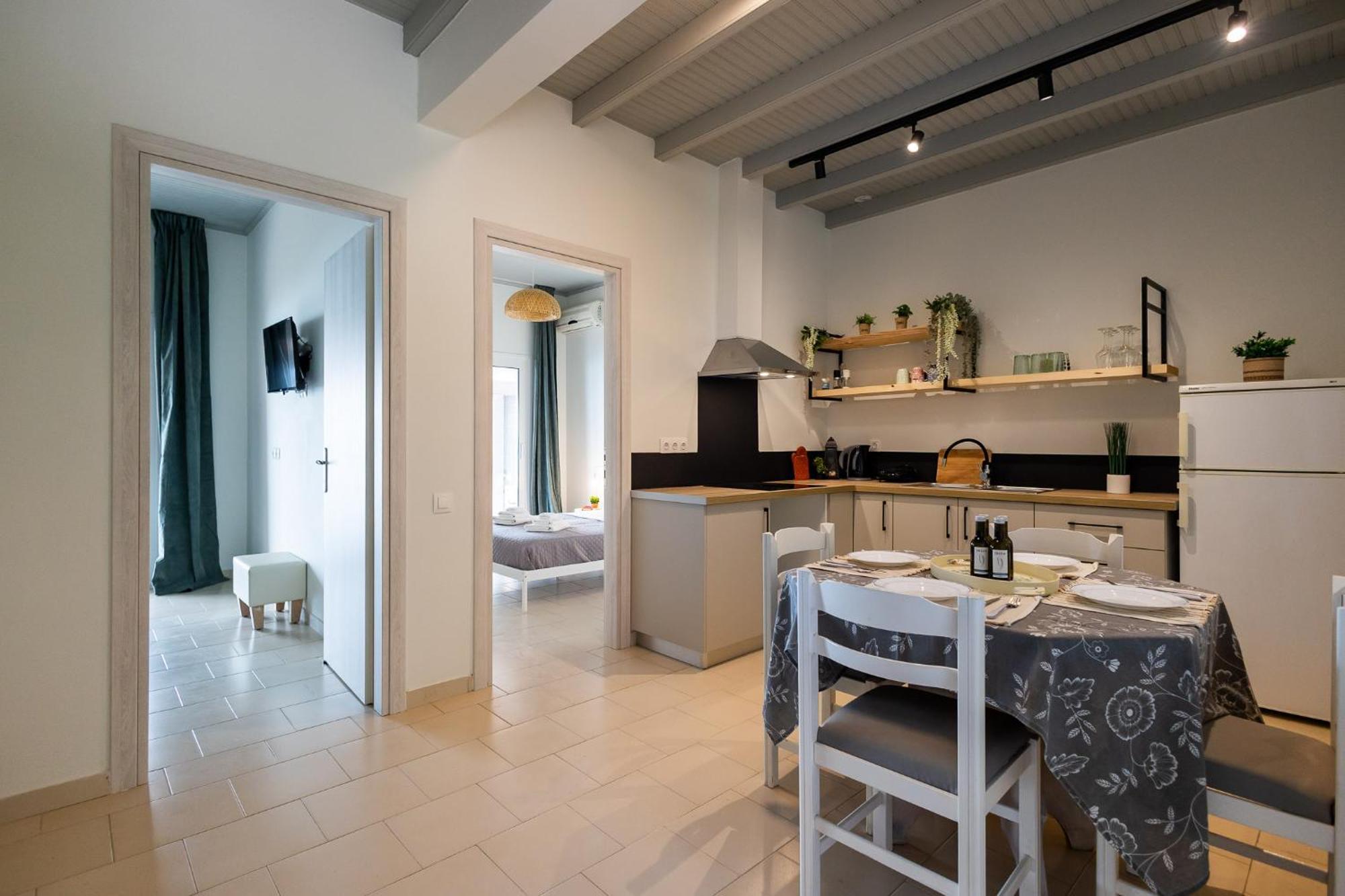 Vallia's Seaview & Stylish By Konnect, Nisaki Appartement